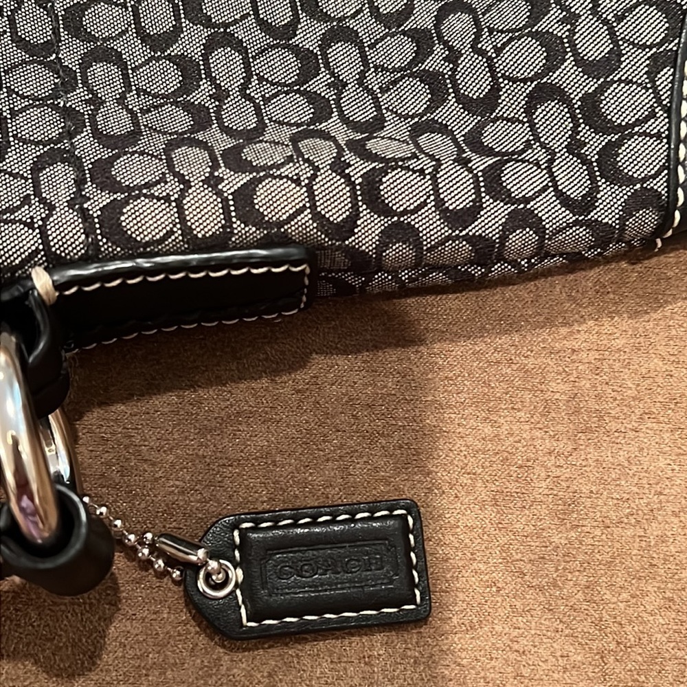 Coach Purse - Picture 2 of 6